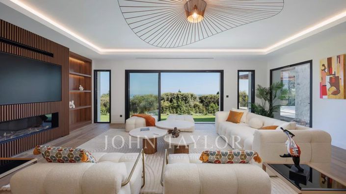 Image No.3-5 Bed House for sale