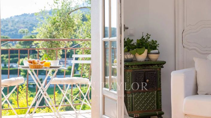 Image No.7-2 Bed House for sale