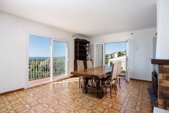 Image No.8-4 Bed House for sale