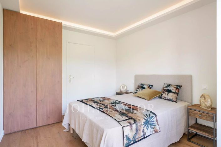 Image No.13-3 Bed Apartment for sale