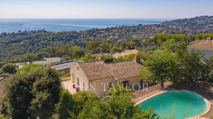 Image No.12-4 Bed House for sale