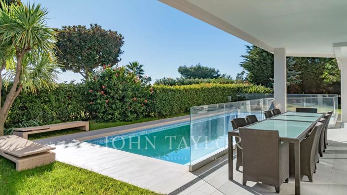 Image No.1-6 Bed Apartment for sale