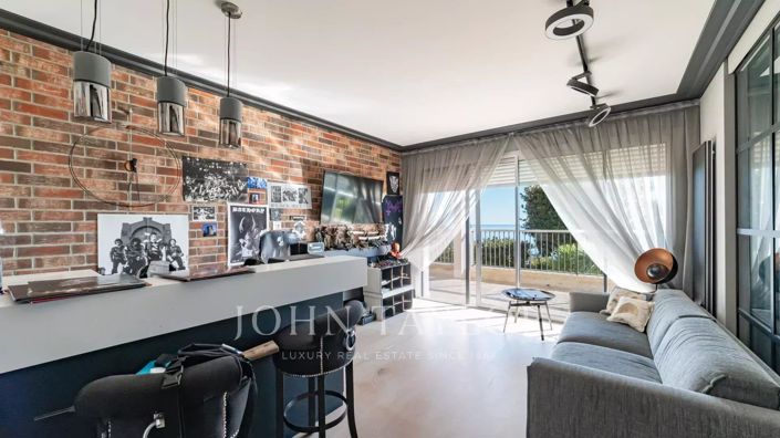 Image No.10-6 Bed Apartment for sale