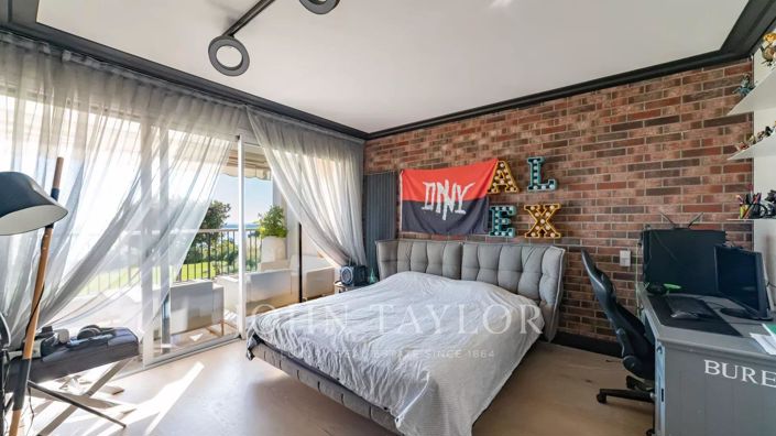 Image No.11-6 Bed Apartment for sale