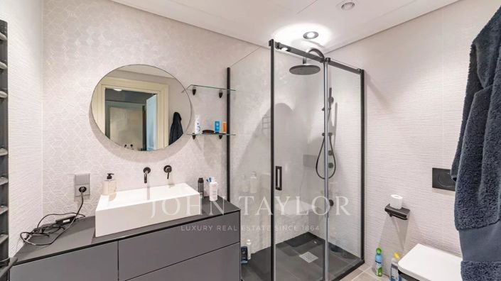 Image No.12-6 Bed Apartment for sale