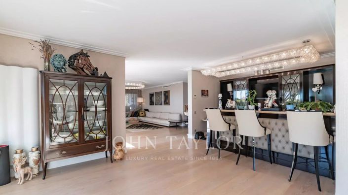 Image No.7-6 Bed Apartment for sale