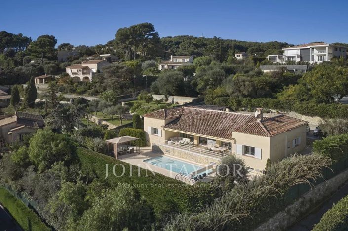 Image No.2-5 Bed House for sale