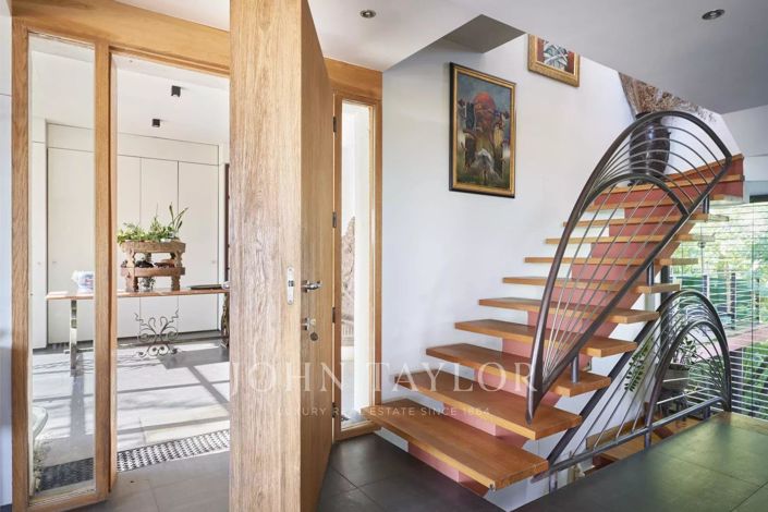 Image No.15-5 Bed House for sale