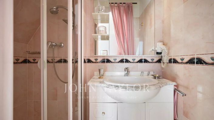 Image No.20-Maison de 5 chambres à vendre à Cannes