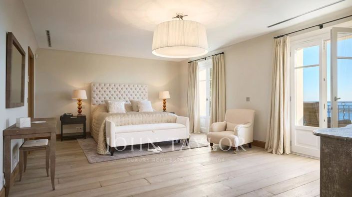 Image No.17-8 Bed House for sale