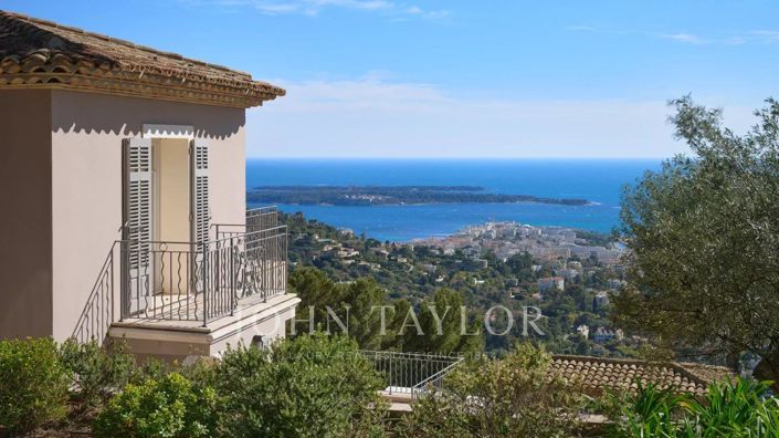 Image No.21-8 Bed House for sale