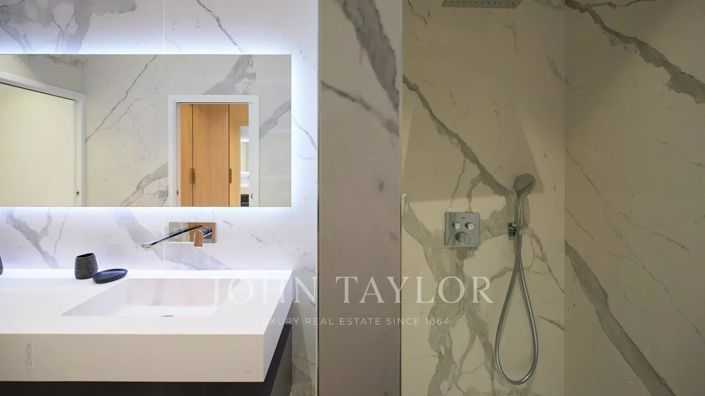 Image No.11-7 Bed House for sale