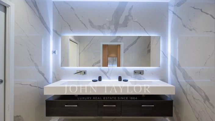 Image No.8-7 Bed House for sale