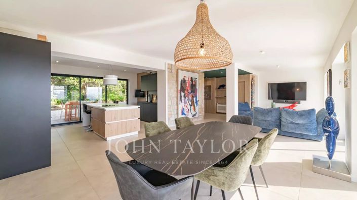 Image No.11-4 Bed House for sale