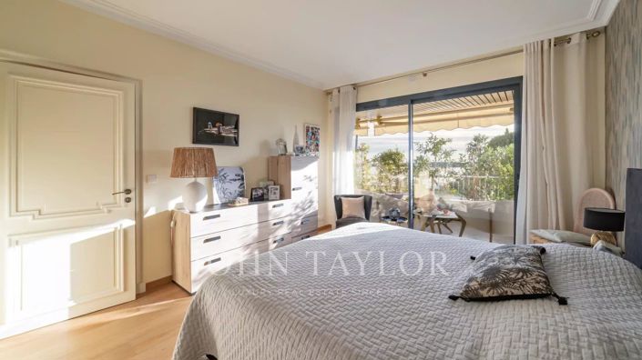 Image No.9-3 Bed Apartment for sale