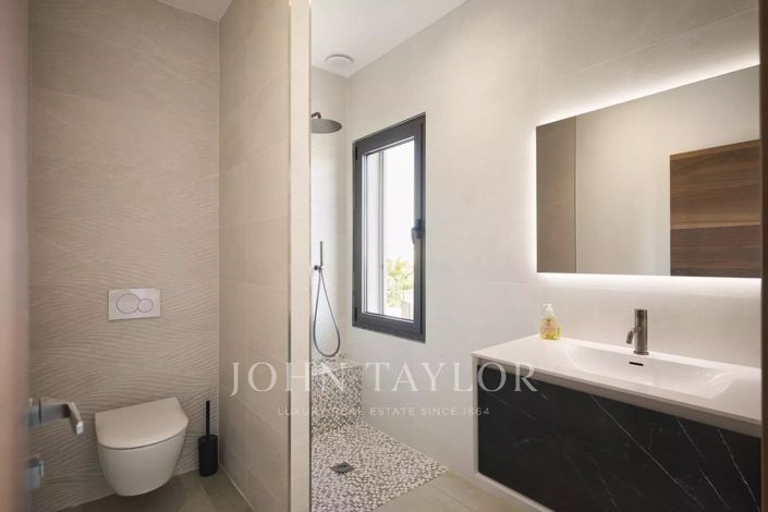 Image No.18-Maison de 5 chambres à vendre à Vallauris