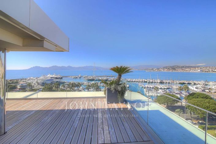 Image No.1-5 Bed Apartment for sale