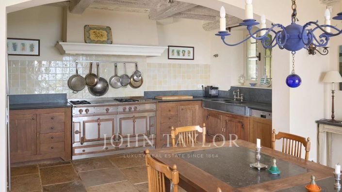 Image No.11-4 Bed House for sale