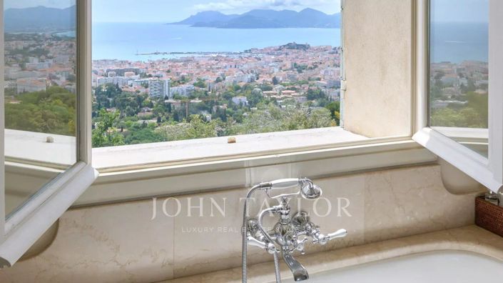 Image No.15-4 Bed House for sale