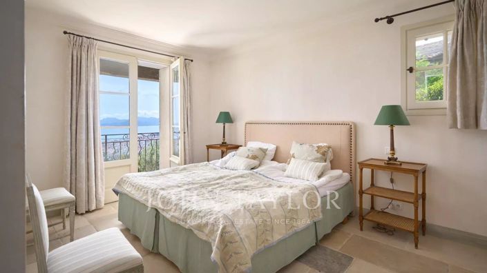 Image No.16-4 Bed House for sale