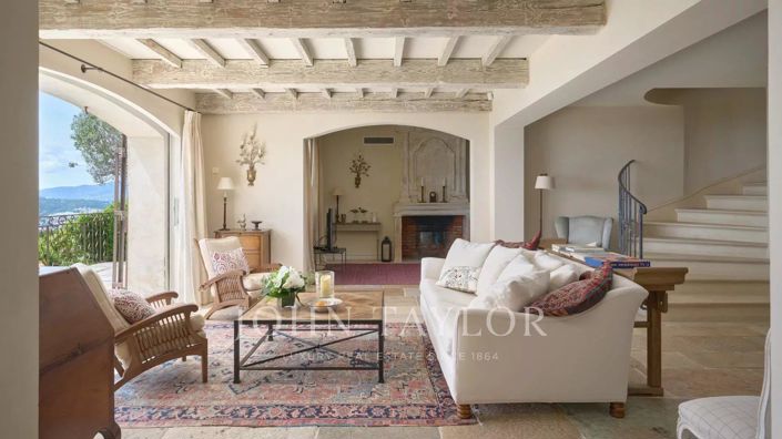 Image No.8-4 Bed House for sale