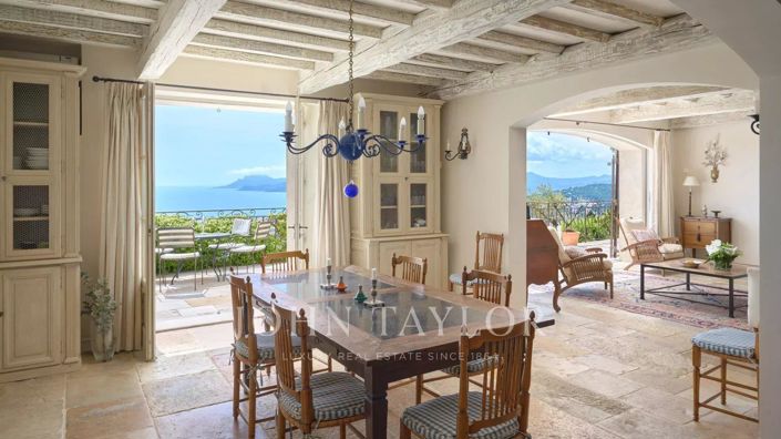 Image No.9-4 Bed House for sale