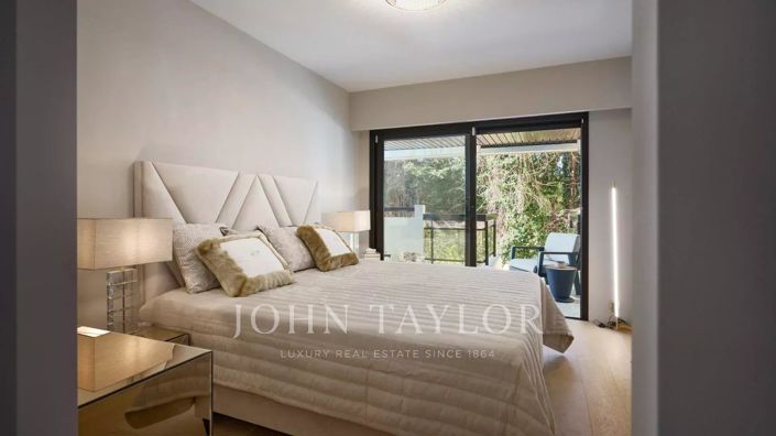 Image No.11-3 Bed Apartment for sale