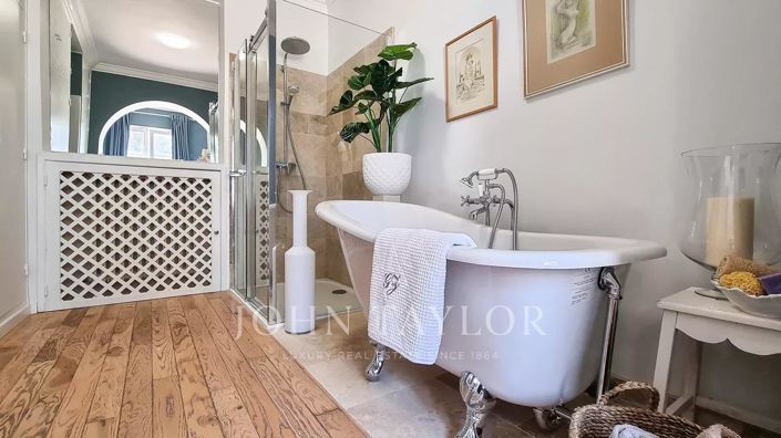 Image No.12-Maison de 9 chambres à vendre à Le Cannet