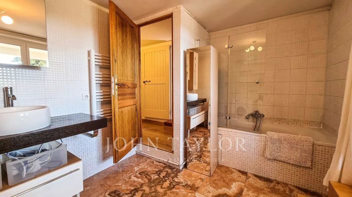 Image No.15-Maison de 9 chambres à vendre à Le Cannet