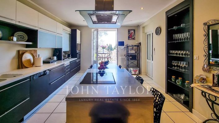 Image No.9-Maison de 9 chambres à vendre à Le Cannet