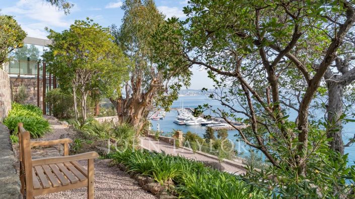 Image No.3-4 Bed House for sale