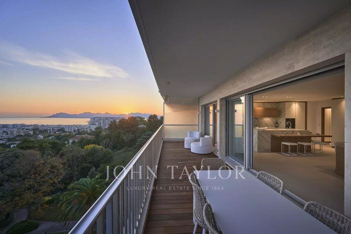 Image No.1-Appartement de 4 chambres à vendre à Cannes