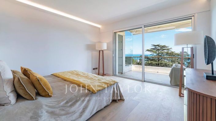 Image No.10-3 Bed Apartment for sale