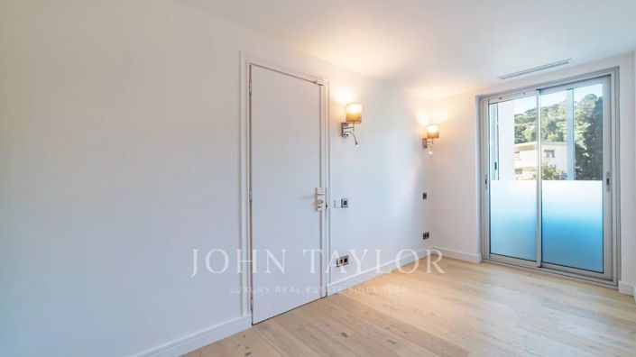 Image No.15-3 Bed Apartment for sale