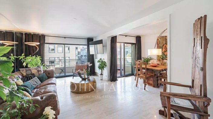 Image No.1-3 Bed Apartment for sale