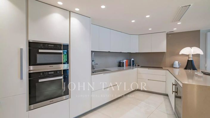 Image No.8-Appartement de 2 chambres à vendre à Cannes