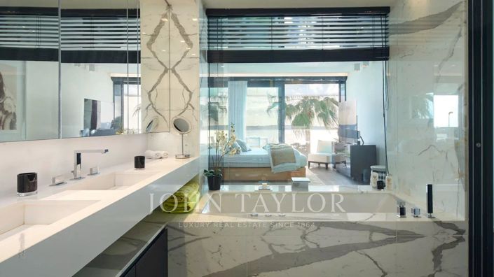 Image No.10-2 Bed Apartment for sale