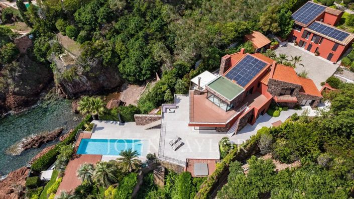 Image No.18-9 Bed House for sale