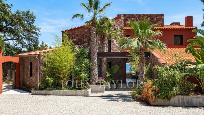 Image No.2-9 Bed House for sale