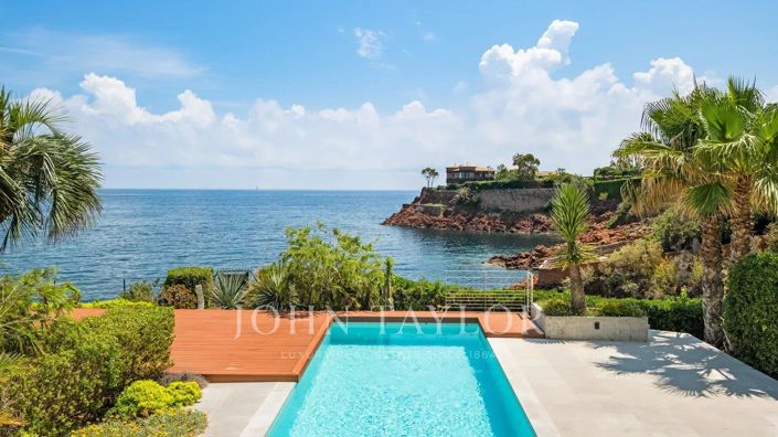 Image No.5-9 Bed House for sale