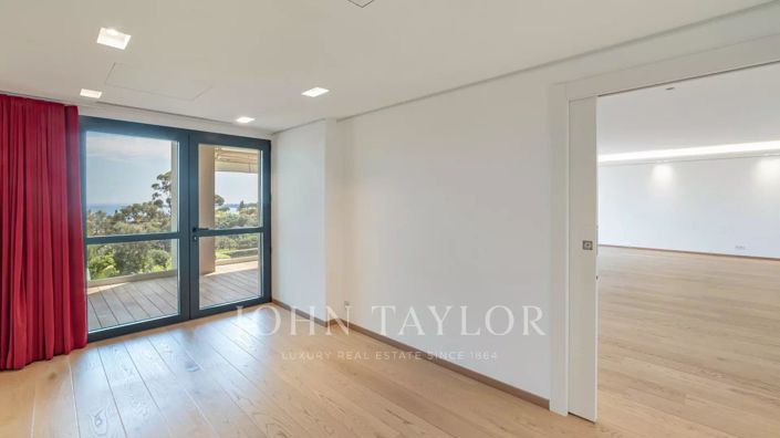 Image No.9-3 Bed Apartment for sale