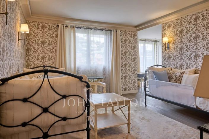 Image No.21-4 Bed Apartment for sale