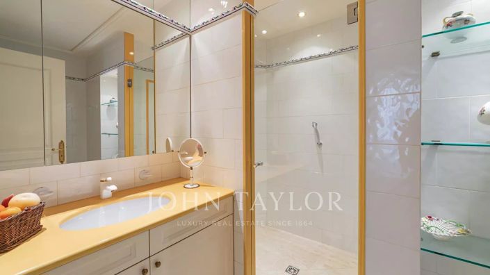 Image No.13-3 Bed Apartment for sale