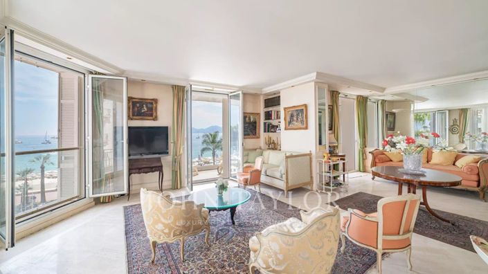 Image No.7-3 Bed Apartment for sale