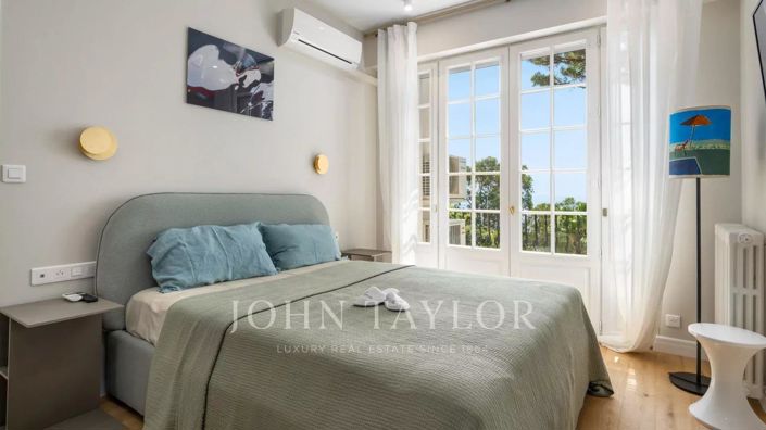 Image No.11-6 Bed House for sale