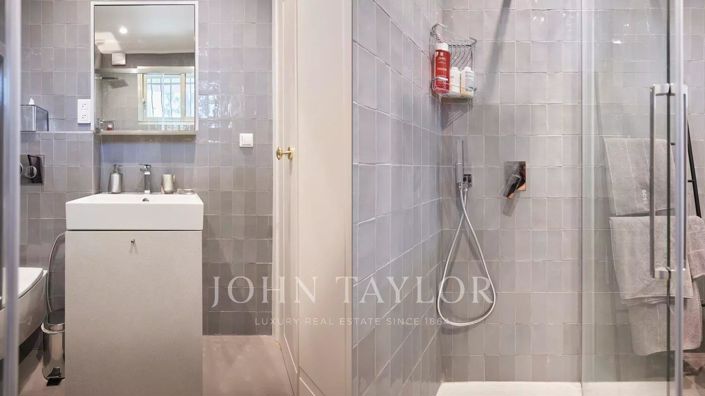 Image No.19-6 Bed House for sale