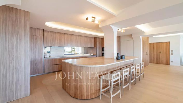 Image No.12-4 Bed Apartment for sale