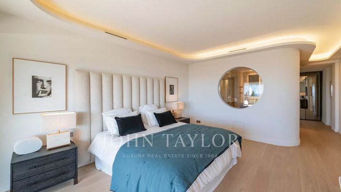 Image No.13-4 Bed Apartment for sale