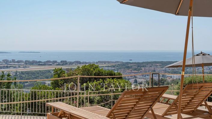 Image No.1-5 Bed House for sale