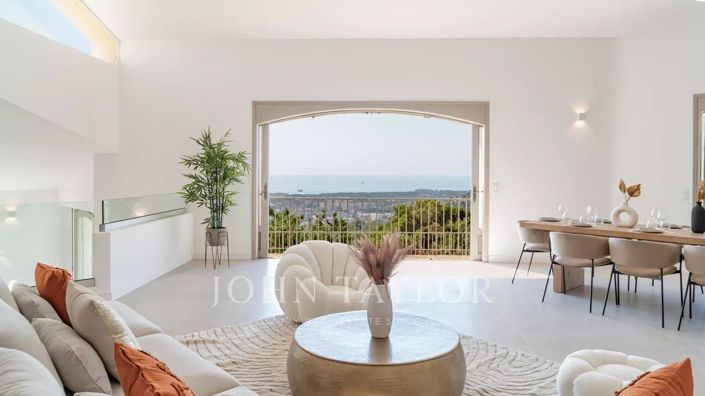 Image No.5-5 Bed House for sale